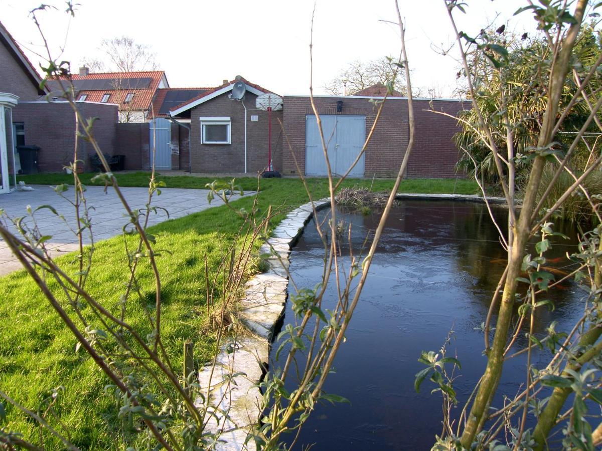 Slapen Bij De Zeeuwse Lala Bed & Breakfast IJzendijke Exterior photo